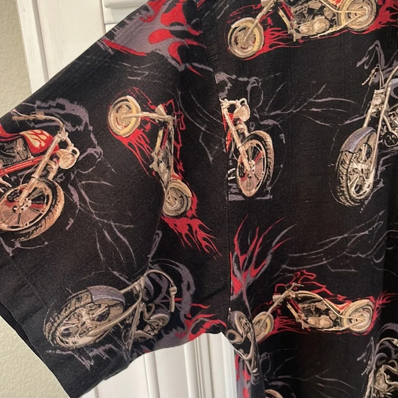 Clearwater Outfitters Motorcycle Hot Wheels Biker Button Down Shirt Size XL - Picture 4 of 14